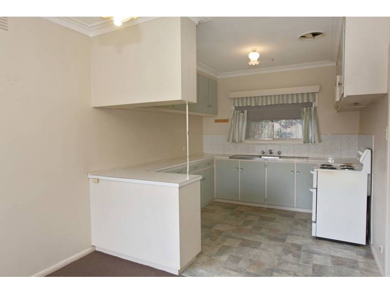 75 Princes Highway, Pakenham VIC 3810
