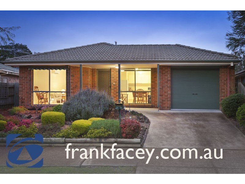 11 Rundell Way, Pakenham VIC 3810