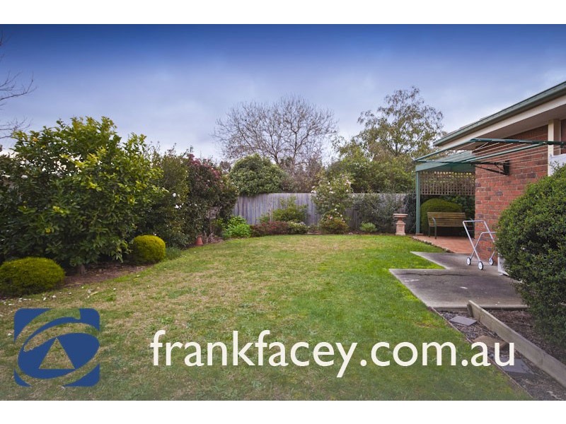 11 Rundell Way, Pakenham VIC 3810