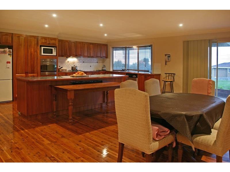 113 Eagle Drive, Pakenham VIC 3810