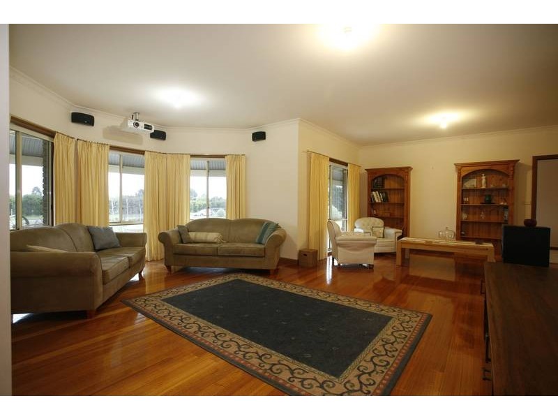 3 Fairway Court, Pakenham VIC 3810