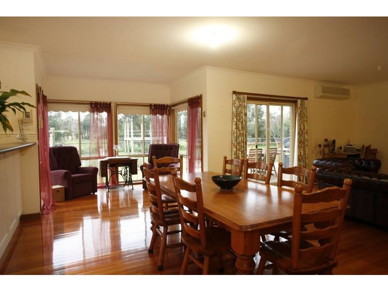 3 Fairway Court, Pakenham VIC 3810