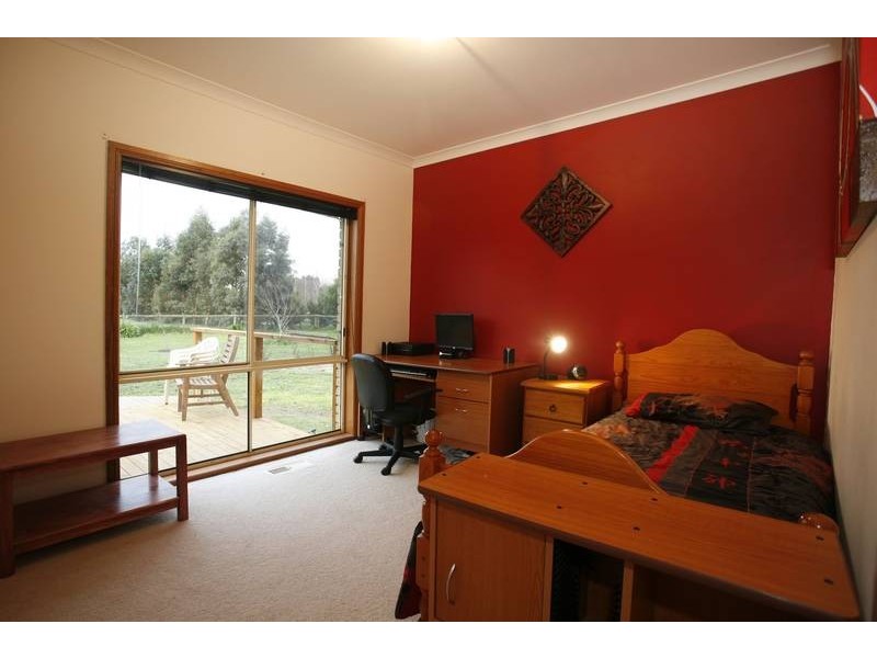 3 Fairway Court, Pakenham VIC 3810