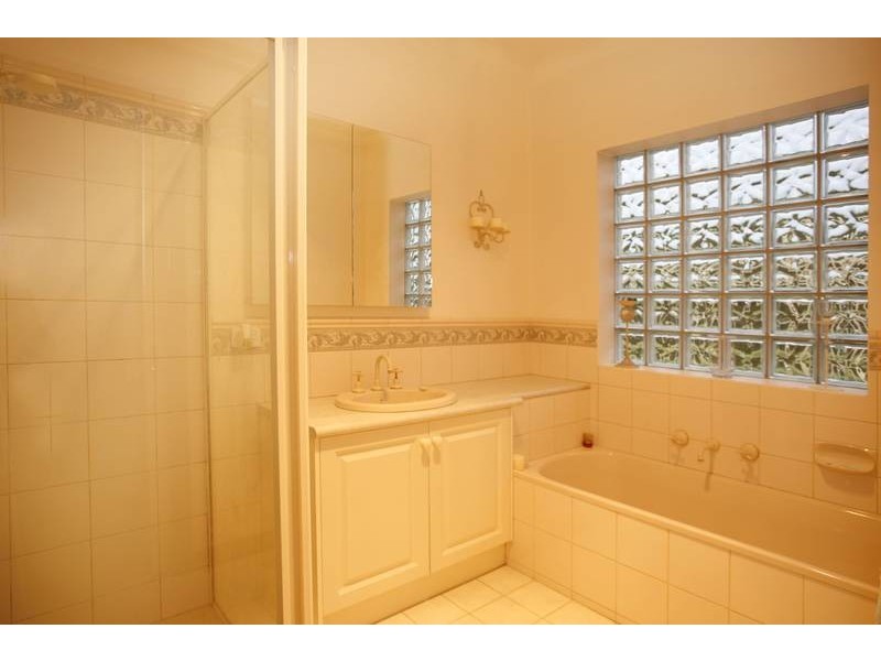 3 Fairway Court, Pakenham VIC 3810