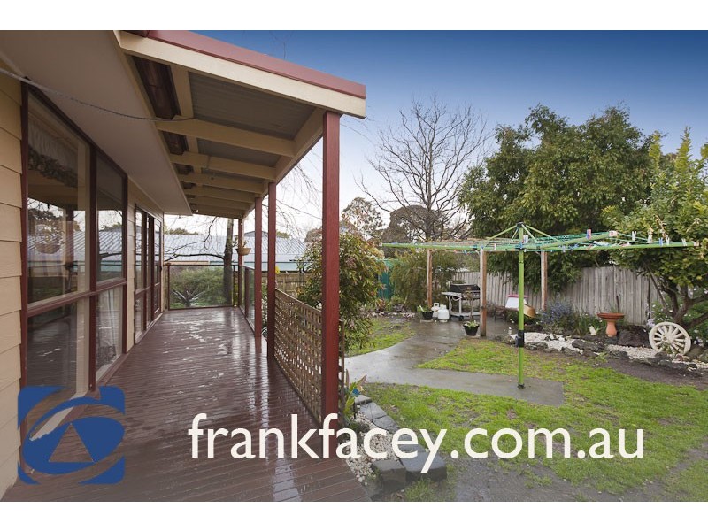 4 Thwaites Road, Pakenham VIC 3810