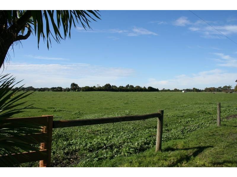 740 Main Drain Road North, Koo Wee Rup North VIC 3981