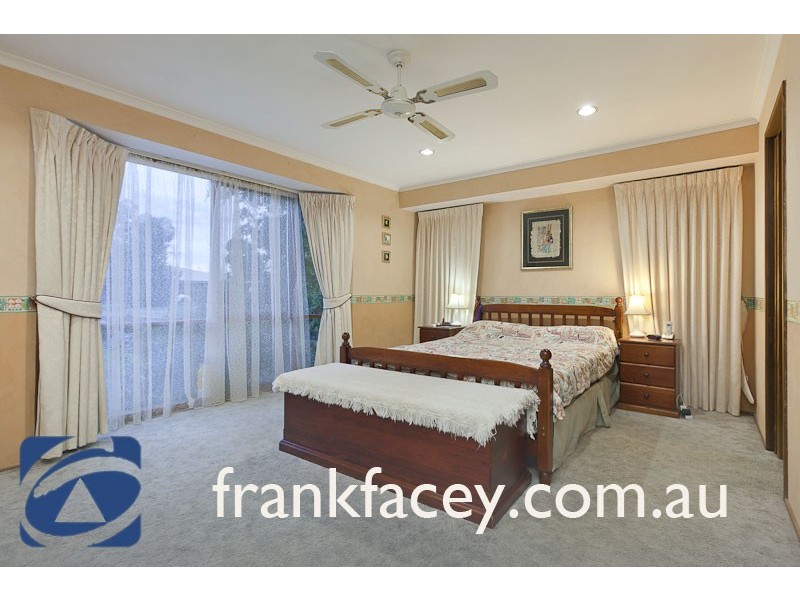 14 HOME ROAD, Nar Nar Goon VIC 3812