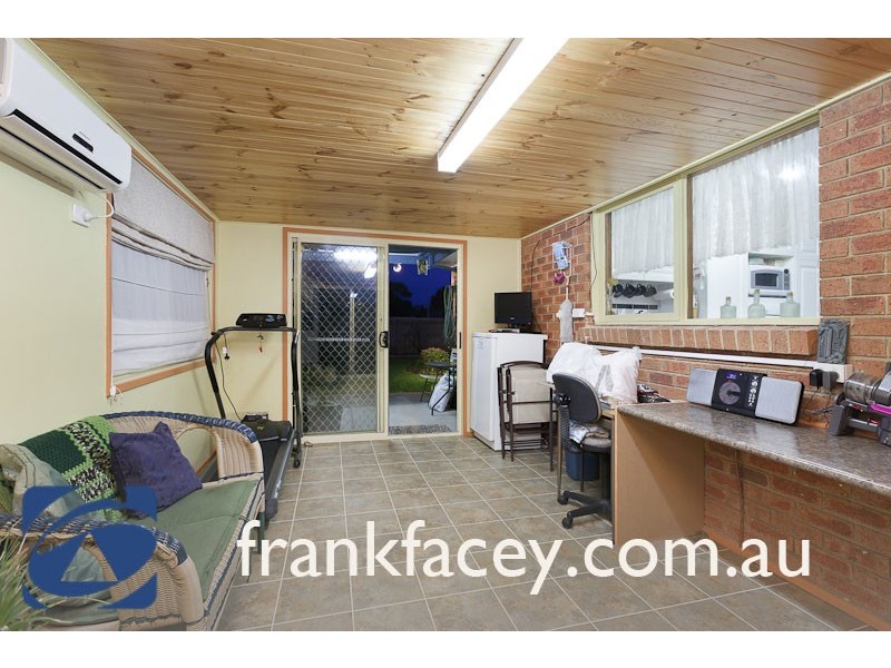 14 HOME ROAD, Nar Nar Goon VIC 3812
