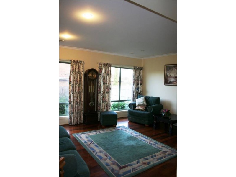 15 Broadhurst Road, Pakenham VIC 3810