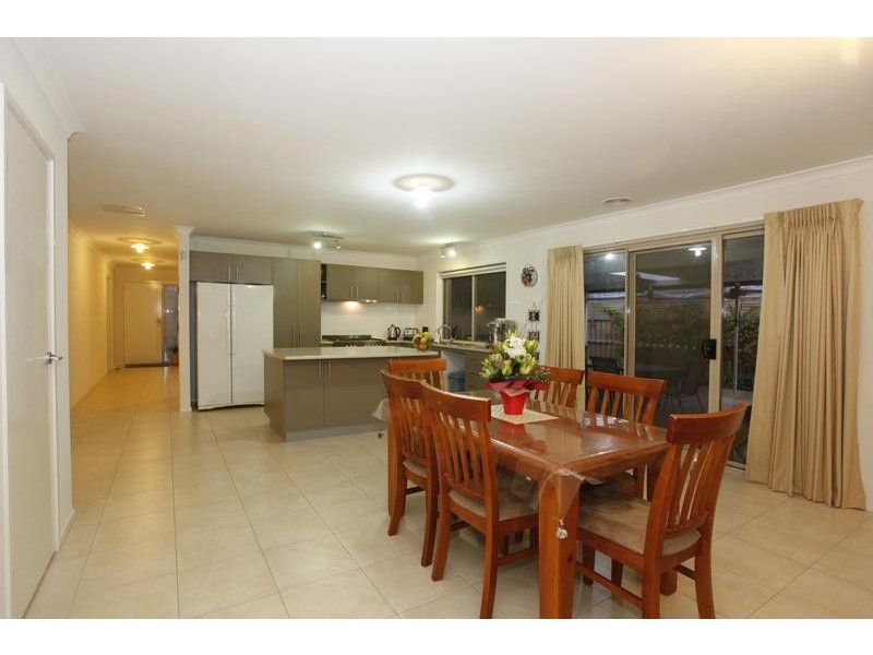 22 Gallery Way, Pakenham VIC 3810