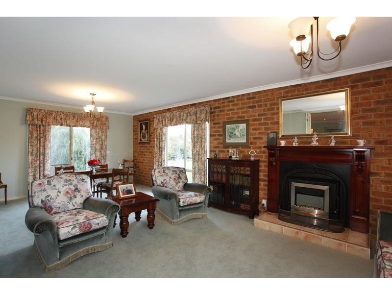 100 Yarabubba Road, Nar Nar Goon North VIC 3812