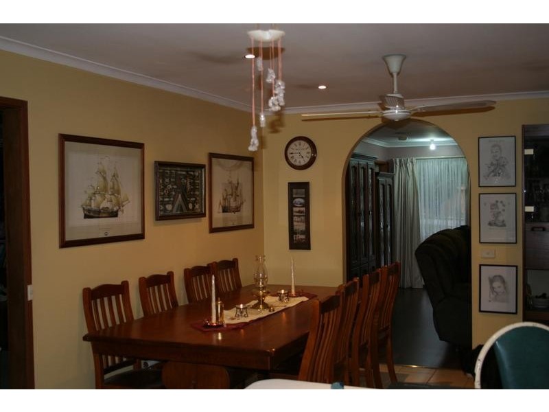 15 Cyprus Place, Pakenham VIC 3810