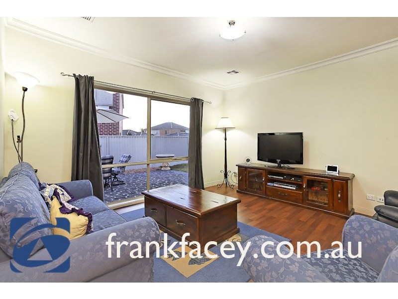 30 Clearwater Drive, Pakenham VIC 3810