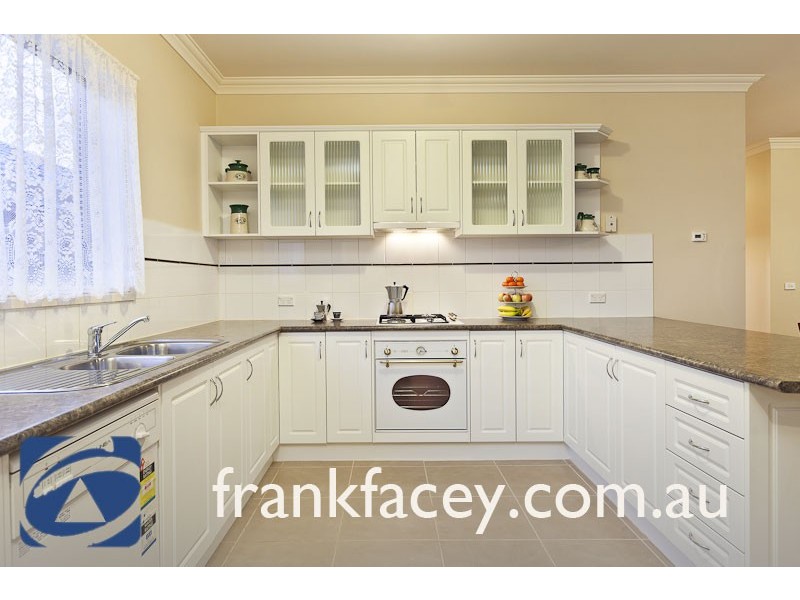 23 Juliet Gardens, Pakenham VIC 3810