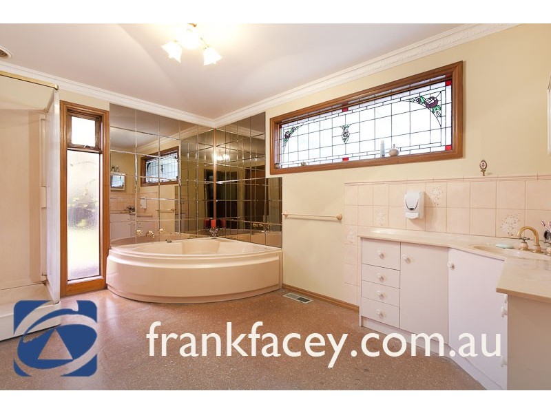 570 Ellis Road, Tonimbuk VIC 3815