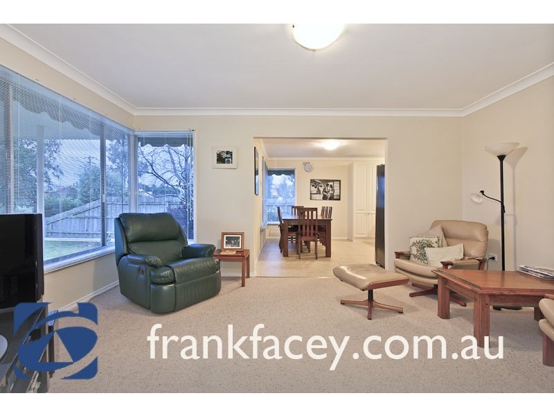 6 O’Shannessy Street, Pakenham VIC 3810