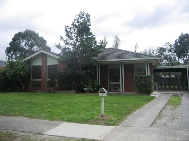 9 Kylie Court, Pakenham VIC 3810