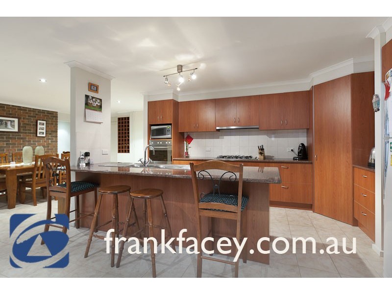 14 Kelly Court, Pakenham VIC 3810