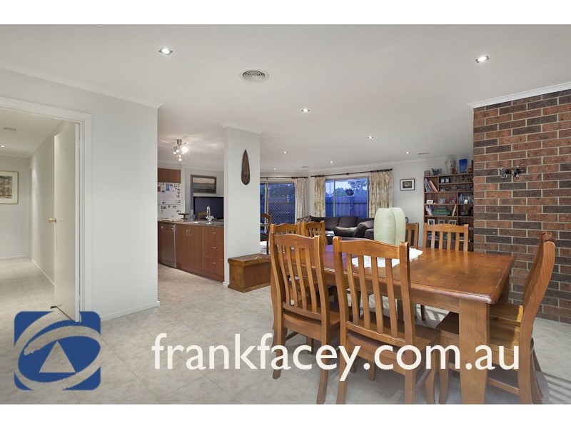 14 Kelly Court, Pakenham VIC 3810