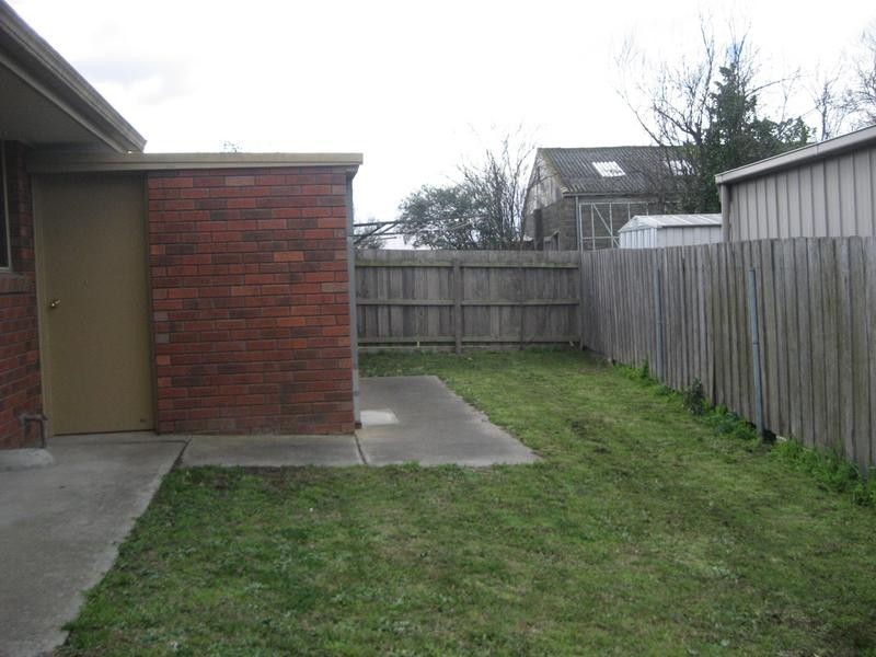 1/2-4 Racecourse Road, Nar Nar Goon VIC 3812