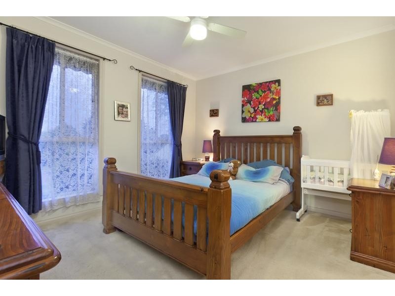 10 Bluegrass Crescent, Pakenham VIC 3810