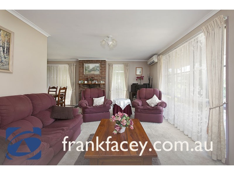 36A Pinehill Drive, Pakenham VIC 3810