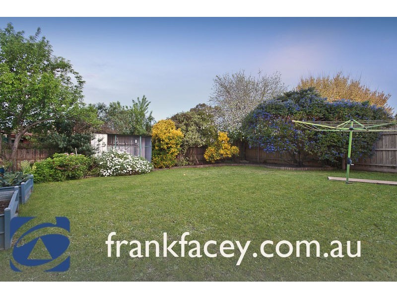 37 Kingston Avenue, Pakenham VIC 3810