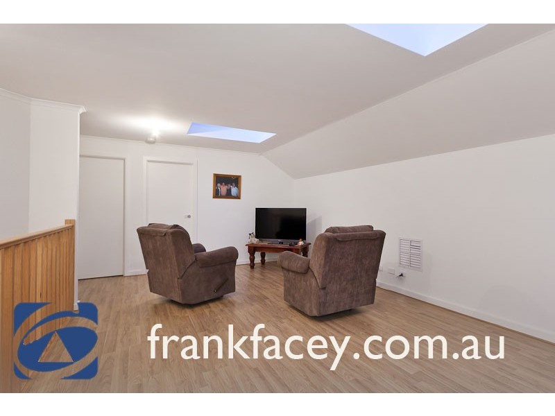 37 Banjo Paterson Drive, Pakenham VIC 3810