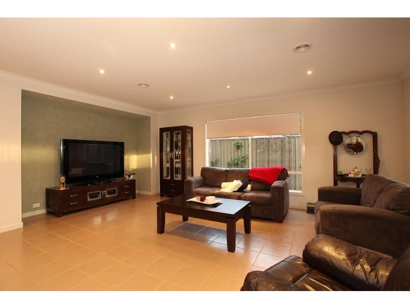 22 Kilburn Place, Pakenham VIC 3810