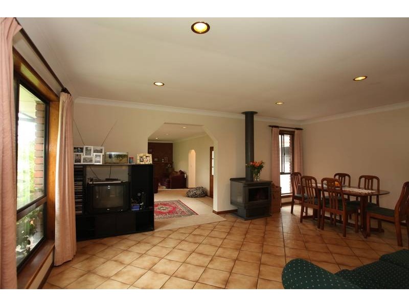 12 Latta Road, Nar Nar Goon VIC 3812