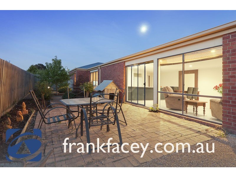 29 Gillian Place, Pakenham VIC 3810