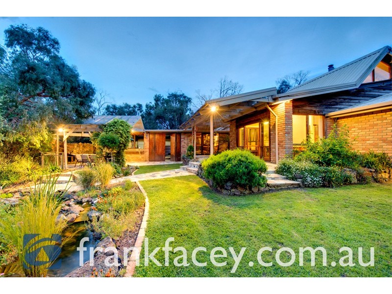 9 Fraser Ave, Beaconsfield Upper VIC 3808