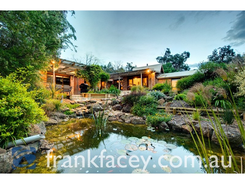 9 Fraser Ave, Beaconsfield Upper VIC 3808