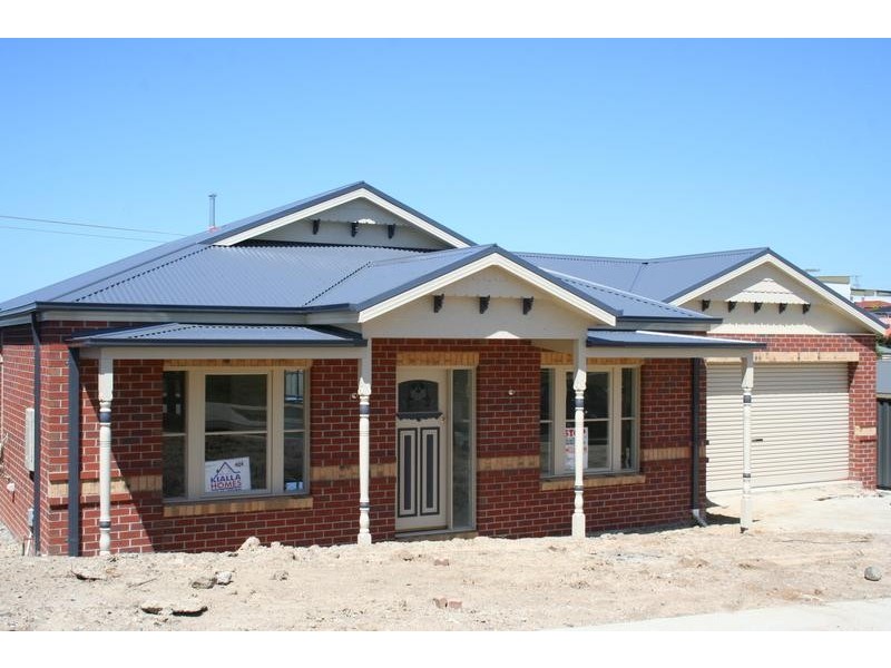 34 Windermere Blvd, Pakenham VIC 3810