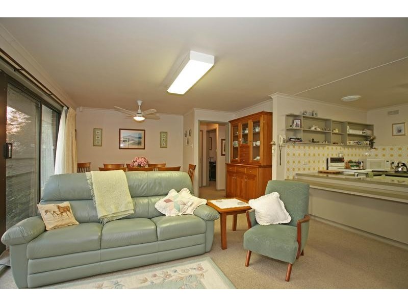 11 Ahern Road, Pakenham VIC 3810