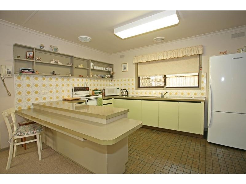 11 Ahern Road, Pakenham VIC 3810