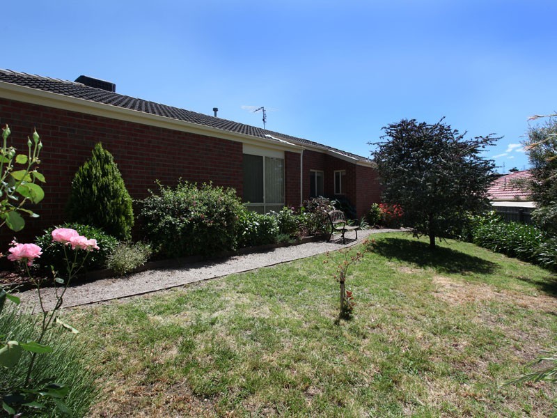 3 Fiona Place, Pakenham VIC 3810