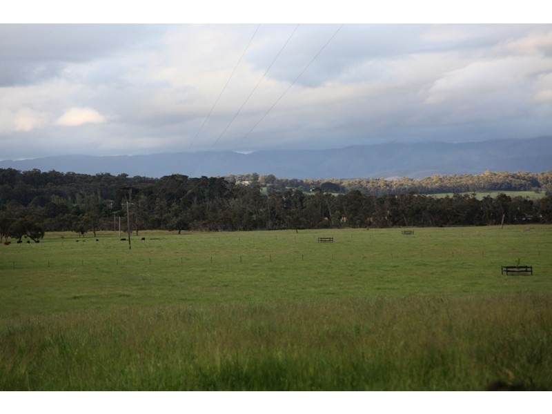 40 Tonimbuk Road, Bunyip North VIC 3815