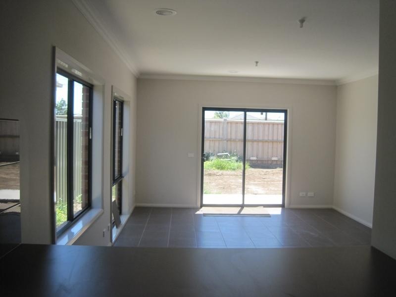 23 Cohens Way, Pakenham VIC 3810