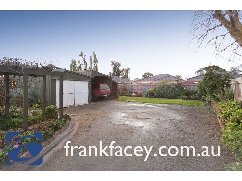 1 Thomas Street, Pakenham VIC 3810