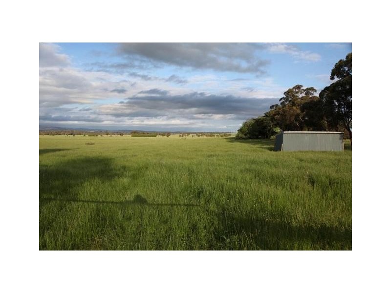 40 Tonimbuk Road., Tonimbuk VIC 3815