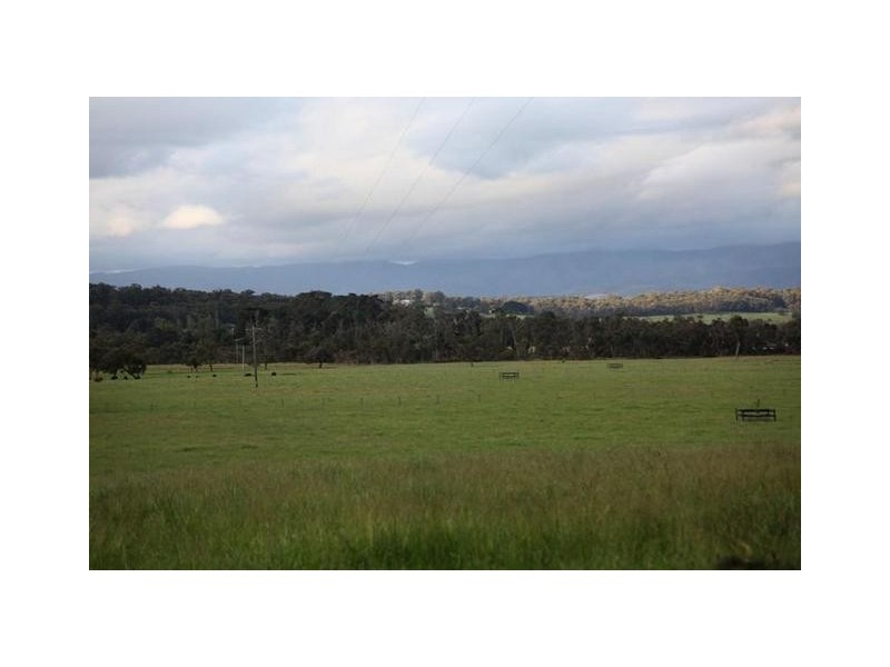 40 Tonimbuk Road., Tonimbuk VIC 3815