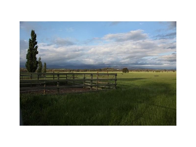 40 Tonimbuk Road., Tonimbuk VIC 3815