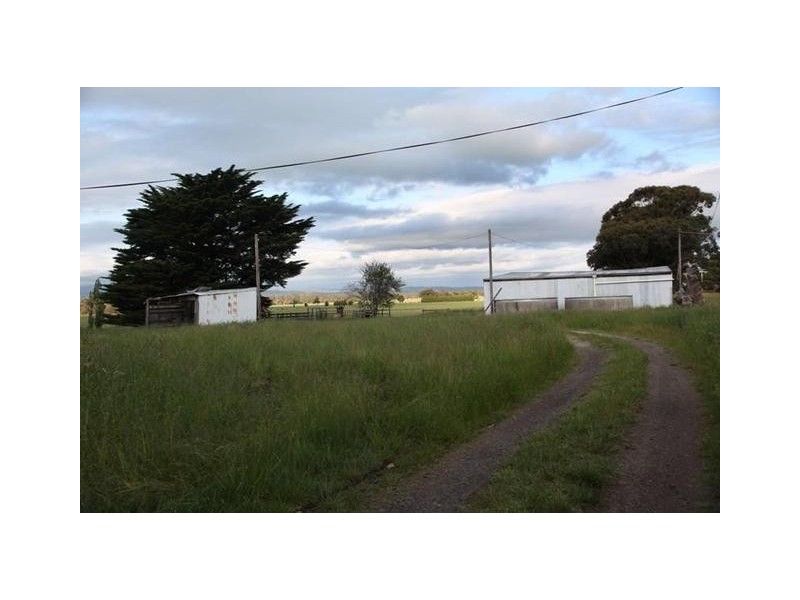 40 Tonimbuk Road., Tonimbuk VIC 3815