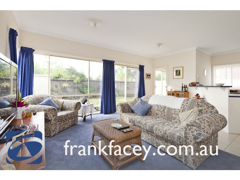 32 Macalister Place, Pakenham VIC 3810