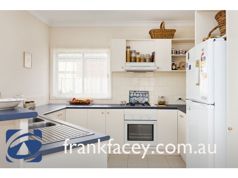 32 Macalister Place, Pakenham VIC 3810