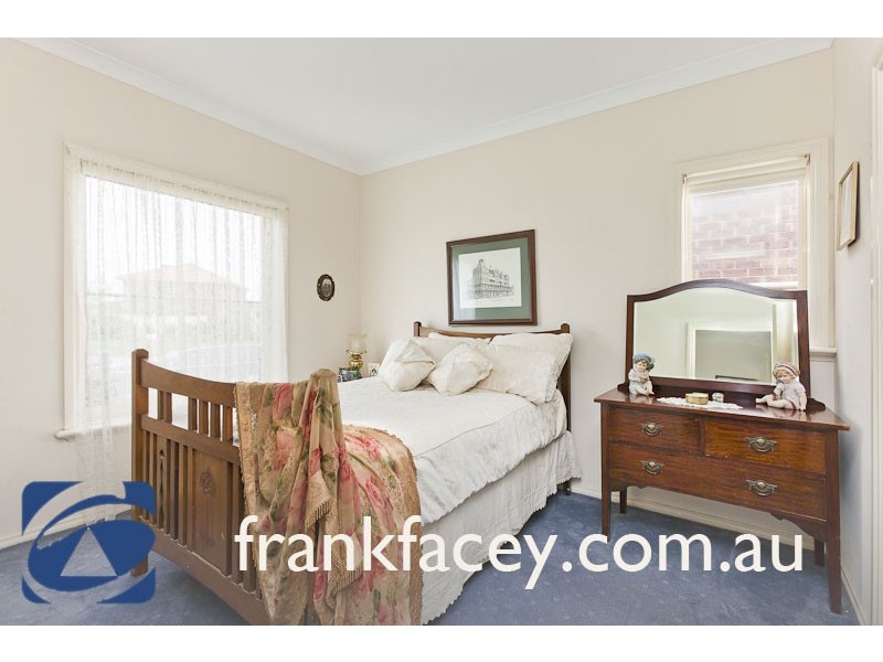 32 Macalister Place, Pakenham VIC 3810