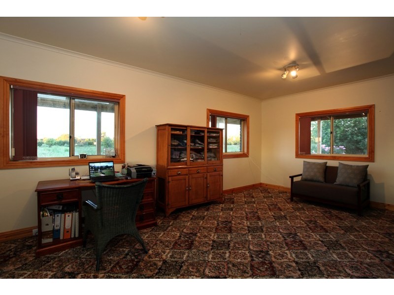 590 Seven Mile Road, Nar Nar Goon VIC 3812