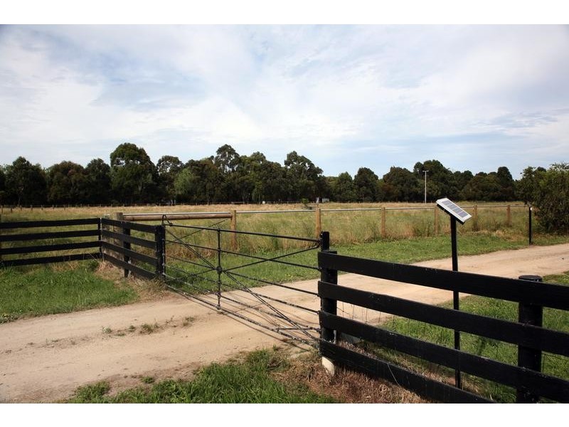 590 Seven Mile Road, Nar Nar Goon VIC 3812