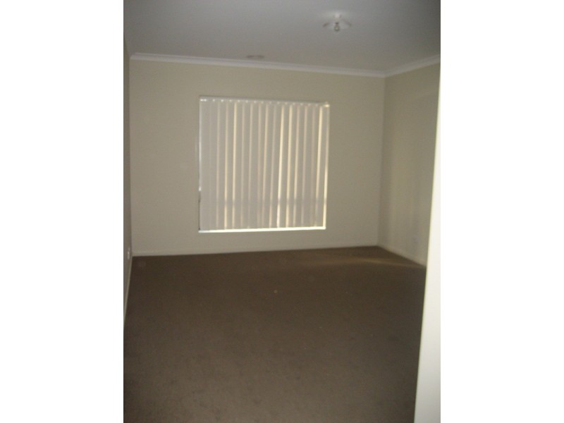 20 Webster Way, Pakenham VIC 3810